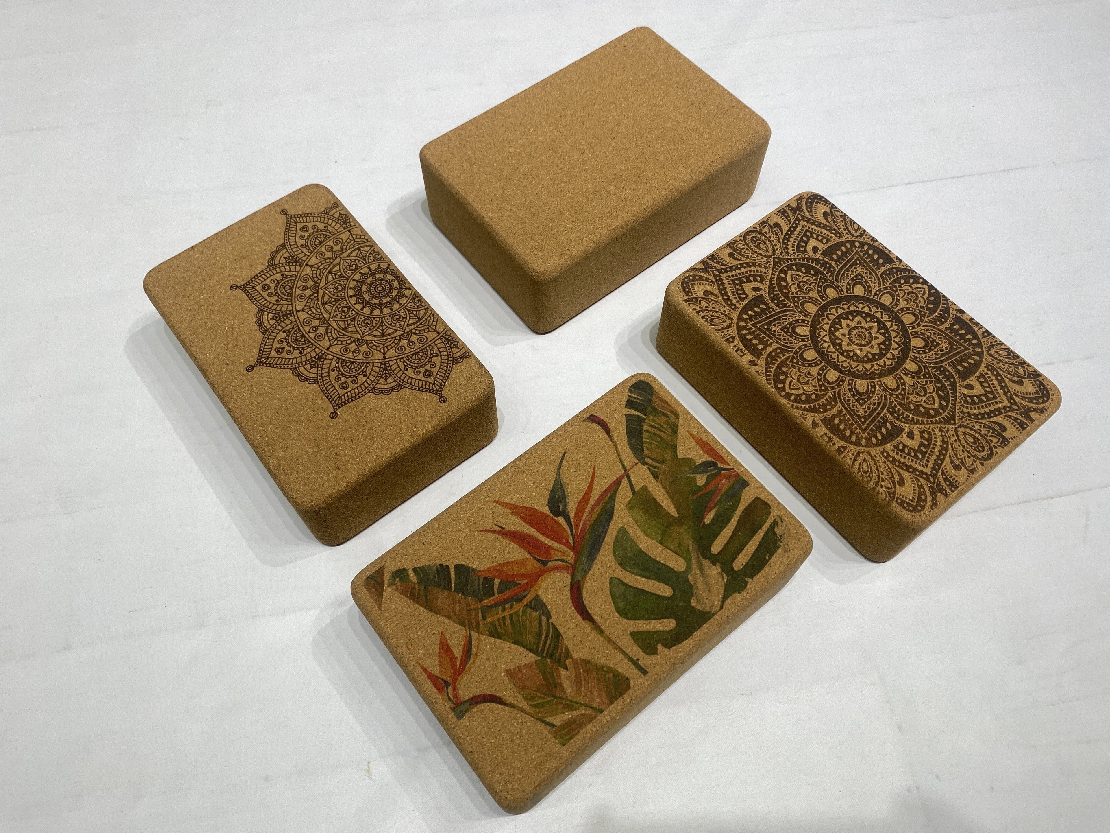 Tapis de Yoga en Liège Premium - Modèle "chakras" - Naturel, Antidérapant et Écologique + bloc en liège offert